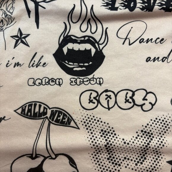 Shein Long Sleeve Tattoo Print Crop Top With Mock Neck Beige & Black Womans M - Picture 11 of 16